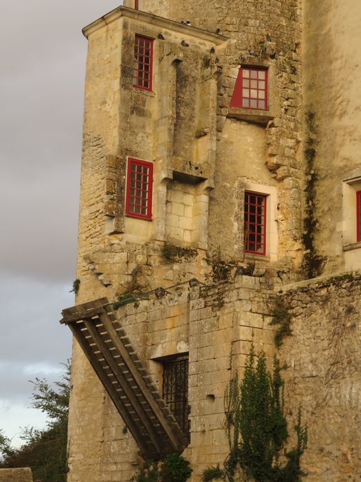 Château du Châtelier : Façade ouest, vue partielle