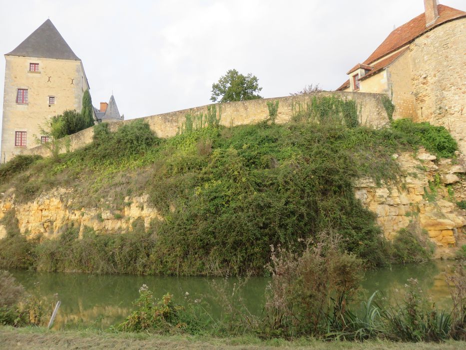 Château du Châtelier : Ensemble sud, vue partielle