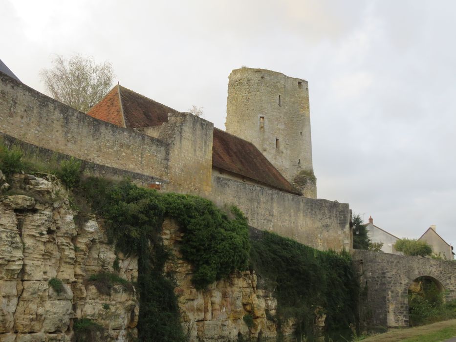 Château du Châtelier : Ensemble est, vue partielle