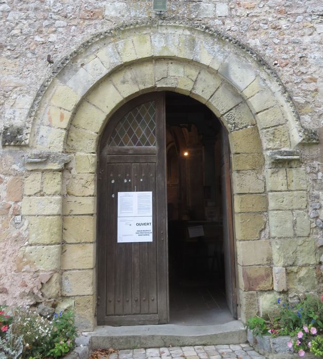 Eglise Saint-Gervais-Saint-Protais : Portail occidental, vue générale