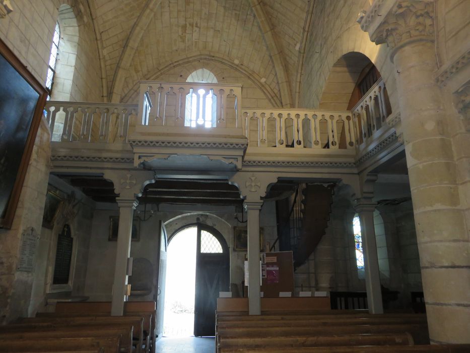 Eglise Saint-Gervais-Saint-Protais : Tribune, vue générale