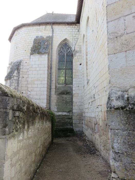 Eglise Saint-Epain : Chevet, vue partielle