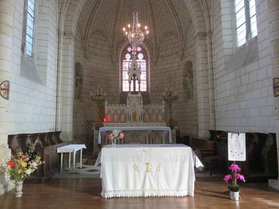 Eglise Saint-Epain : Choeur, vue générale