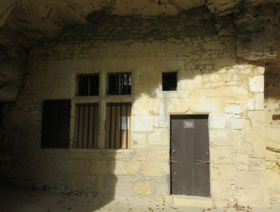 Chapelle et logis troglodytiques de Notre-Dame-de-Lorette : Accès sud, vue générale