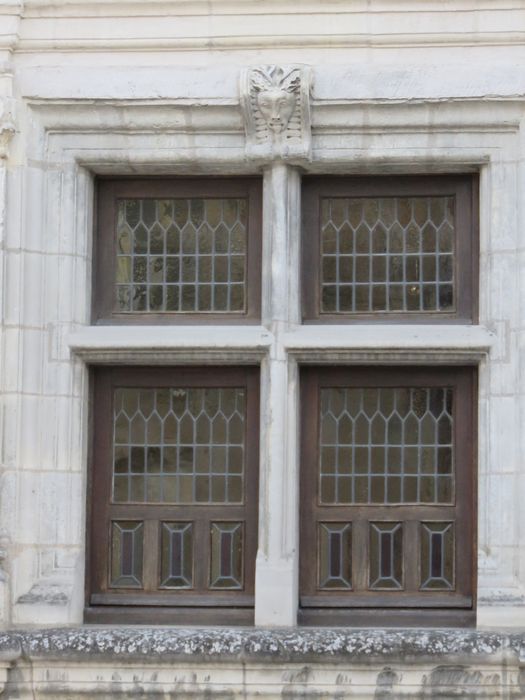 Manoir de Thomas Boyer : Façade sur rue, détail de la baie du rez-de-chaussée