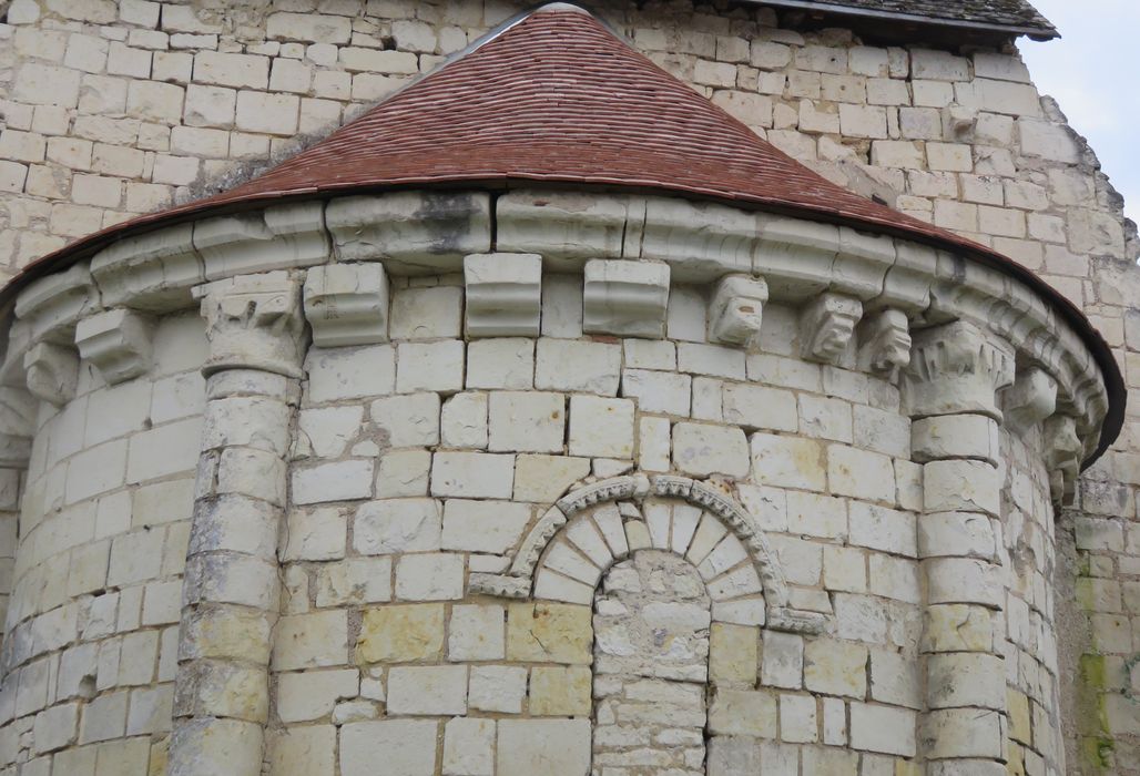 Ancienne chapelle priorale Saint-Mesmin : Chevet, vue partielle