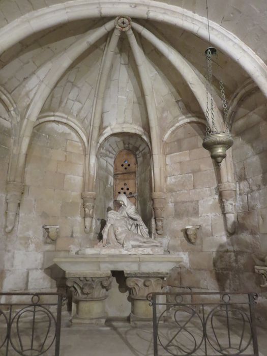 Eglise Saint-Blaise : Crypte, vue générale de l'abside