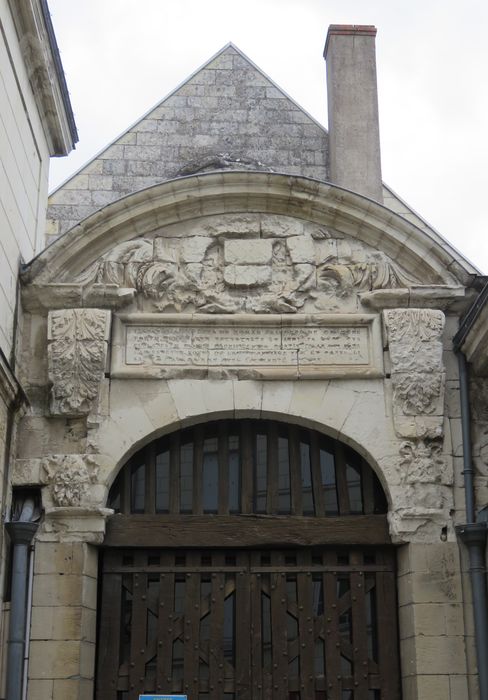 Halles : Porte d'accès sud, vue partielle