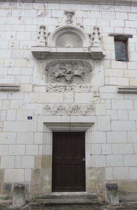 Maison : Façade sur rue, porte d'accès, vue générale