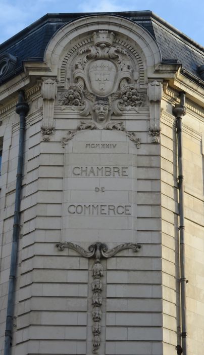 Chambre de Commerce : Angle de la rue Jules Favre, vue partielle