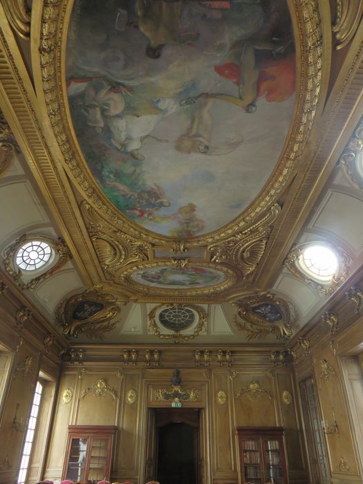 Chambre de Commerce : Salle d'audience, vue partielle du plafond