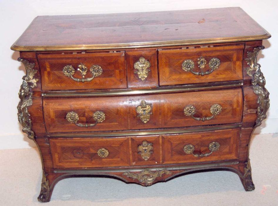 commode - © Ministère de la Culture (France), Conservation des antiquités et des objets d'art de l'Indre-et-Loire – Tous droits réservés
