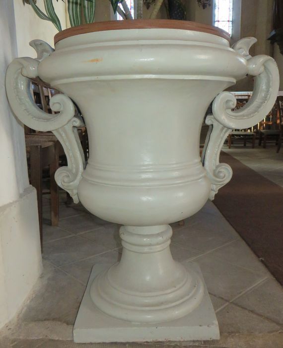 vase décoratif - © Ministère de la Culture (France), Conservation des antiquités et des objets d’art d'Indre-et-Loire - Tous droits réservés