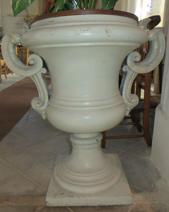 vase décoratif - © Ministère de la Culture (France), Conservation des antiquités et des objets d’art d'Indre-et-Loire - Tous droits réservés