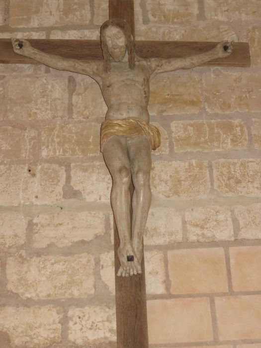 statue : Christ en croix