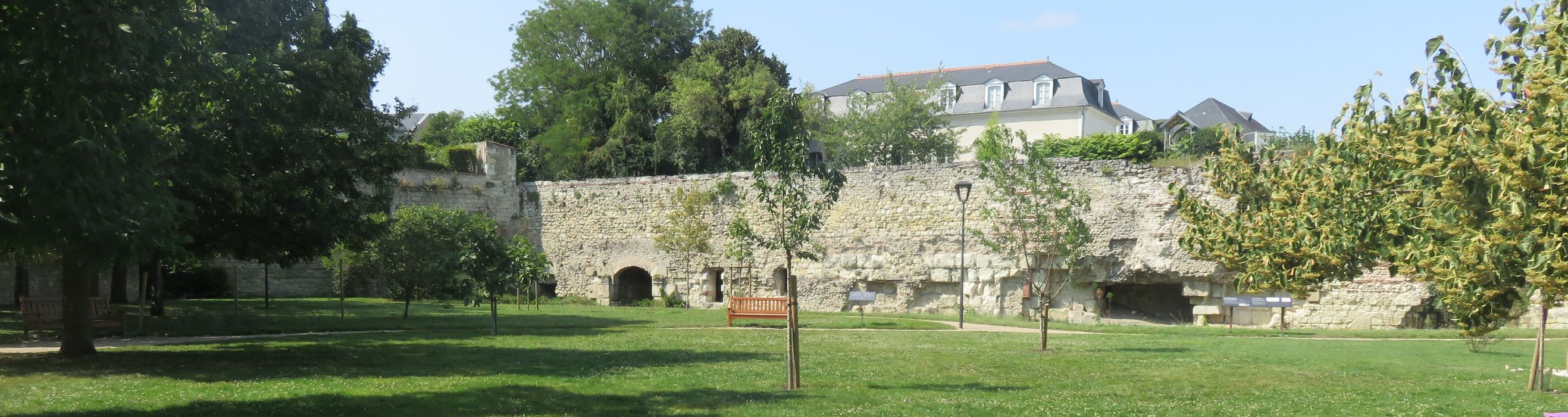 vue générale de l'enceintre rue Bazoche