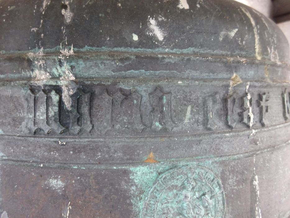 cloche, détail
