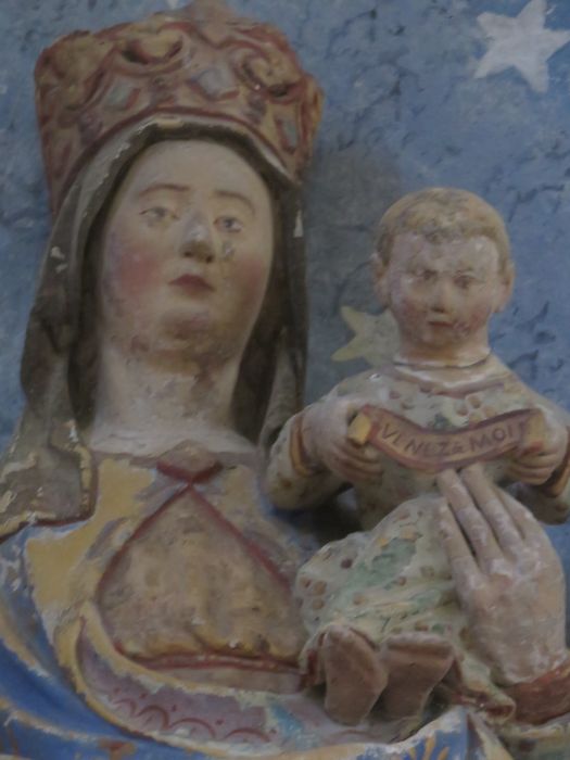 statue : Vierge à l'Enfant, vue partielle