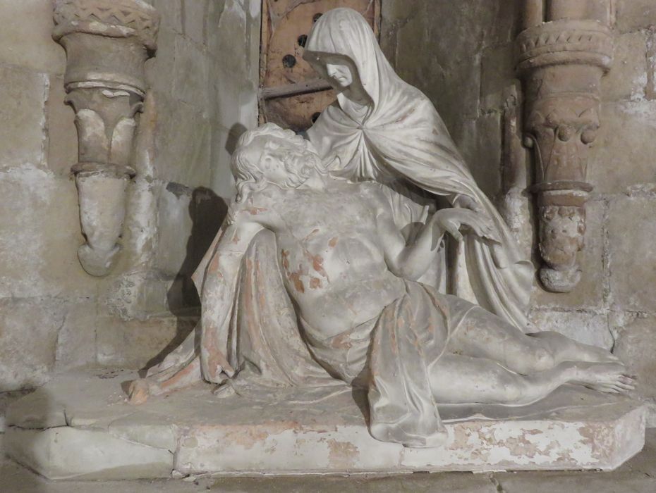 Statue : Pietà