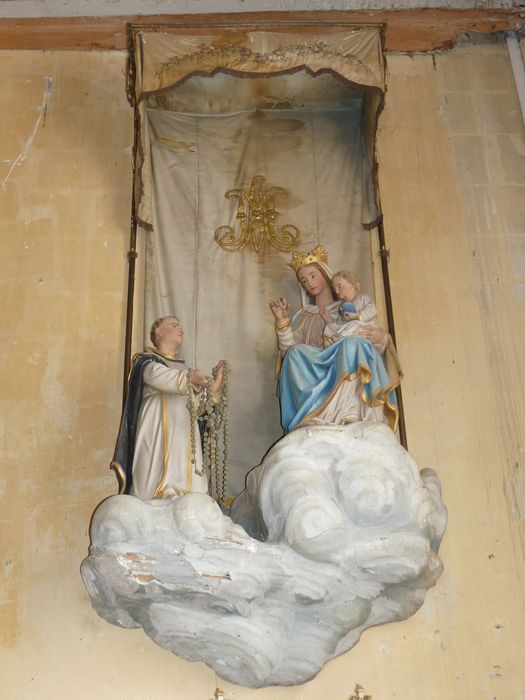 groupe sculpté : Vierge remettant le Rosaire à saint Dominique