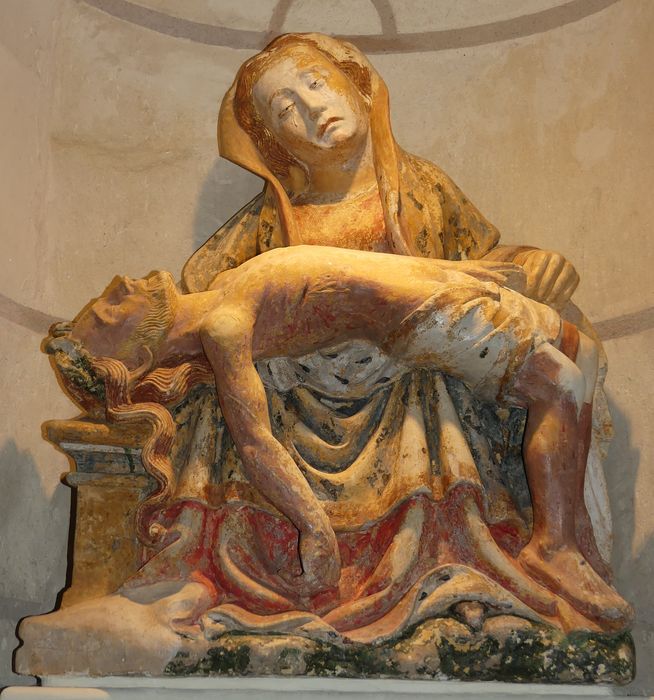 Groupe sculpté (statuette) : Vierge de Pitié