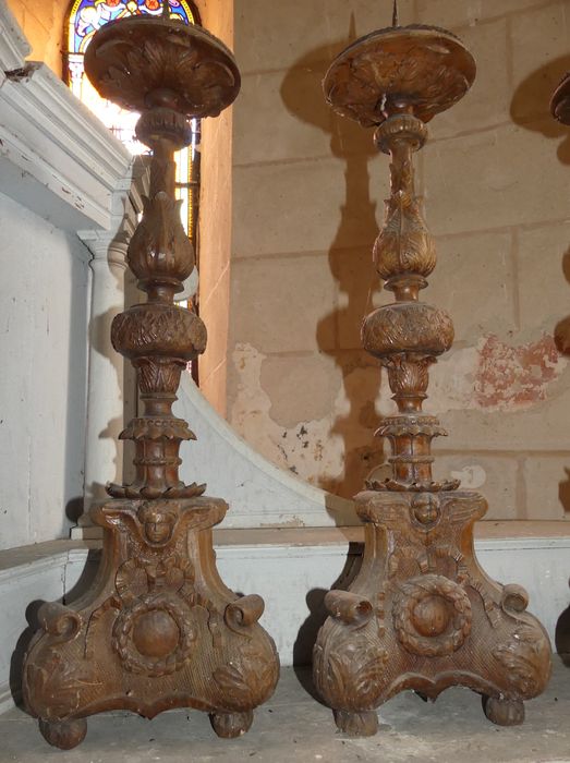 chandeliers (garniture d'autel)