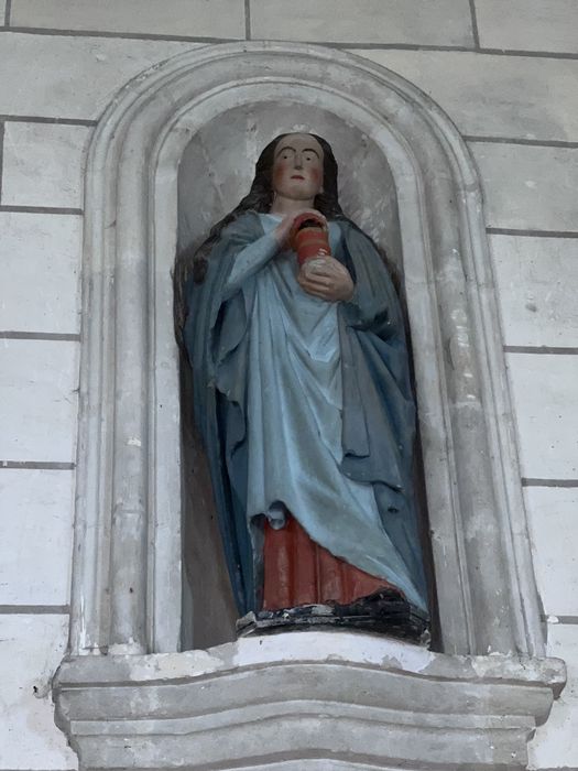 statue : Sainte Madeleine