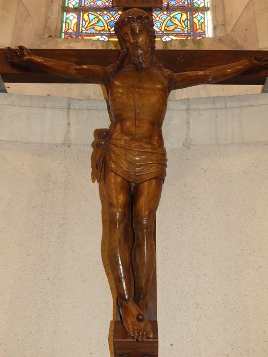 statue : Christ en Croix