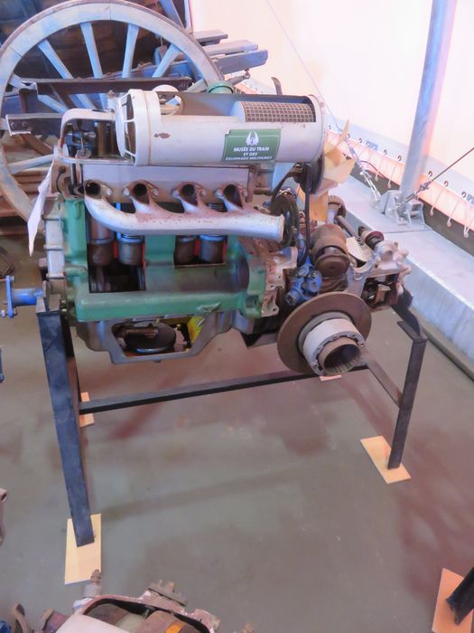instrument de démonstration en mécanique dit de 'Connaissance du matériel automobile'