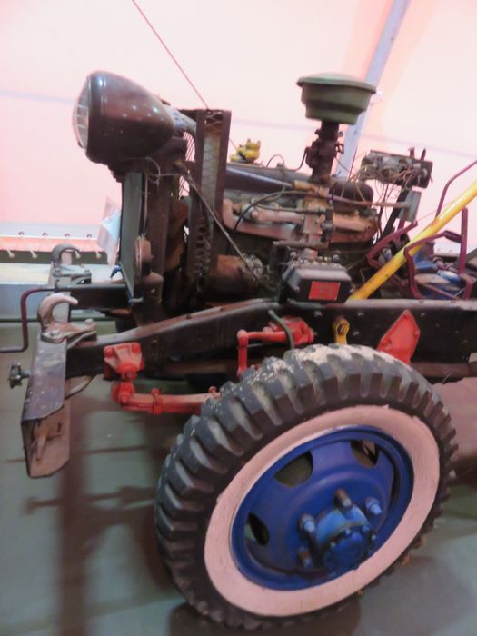 instrument de démonstration en mécanique dit de 'Connaissance du matériel automobile'