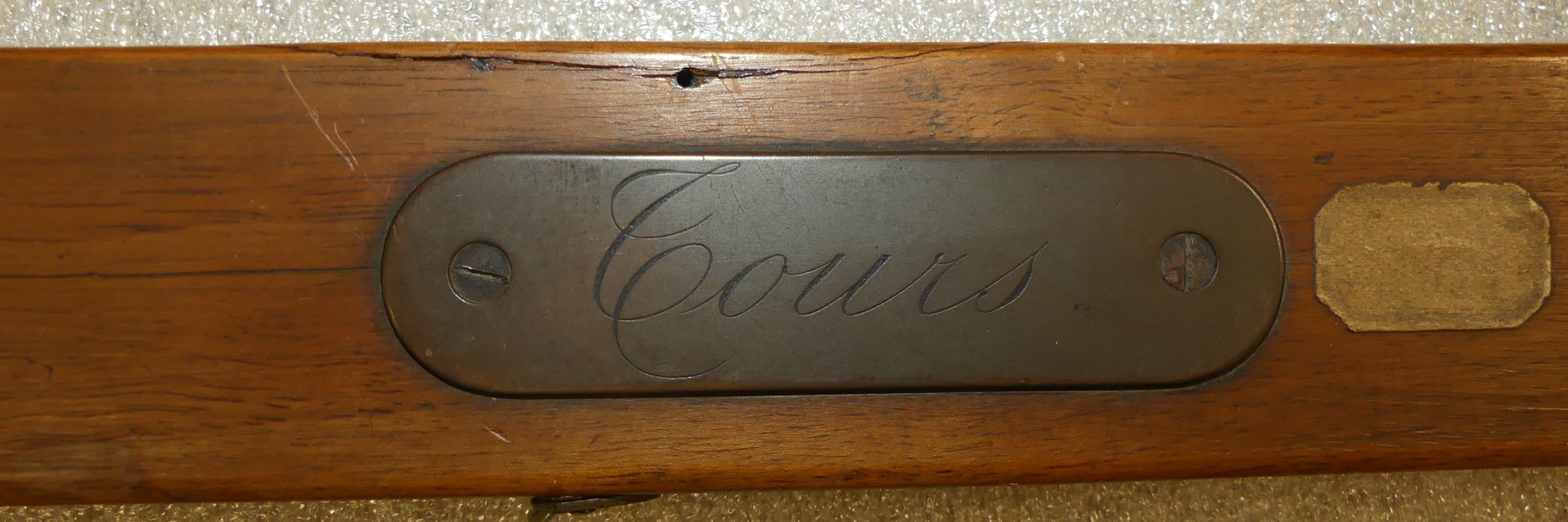 instrument de mesure (mètre étalon), détail
