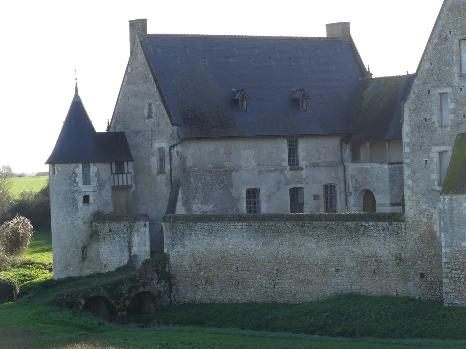 Logis, façade ouest