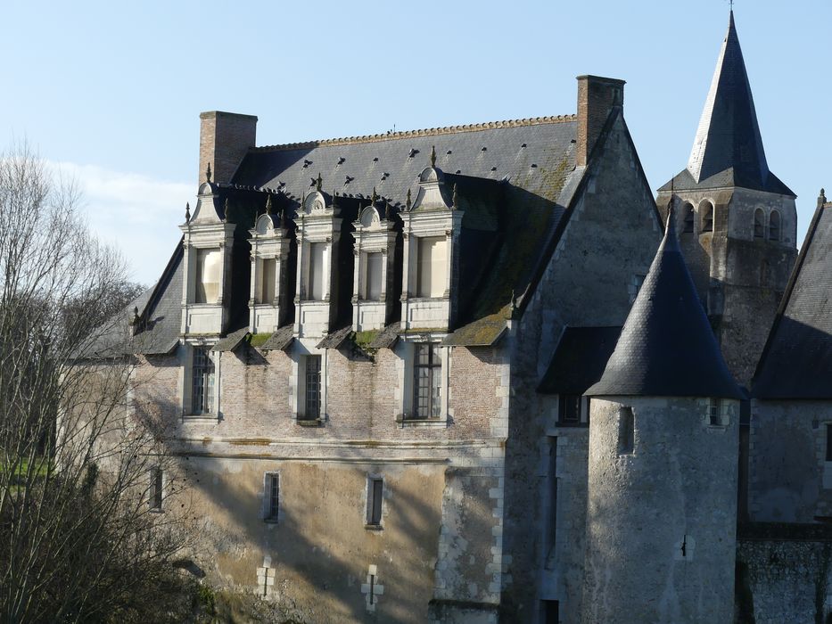 logis, façade est