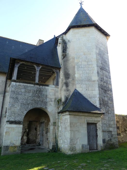 seconde cour, logis, façade ouest, vue partielle