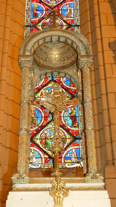 maître-autel, détail de l’exposition