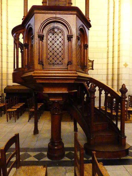 chaire à prêcher, vue partielle