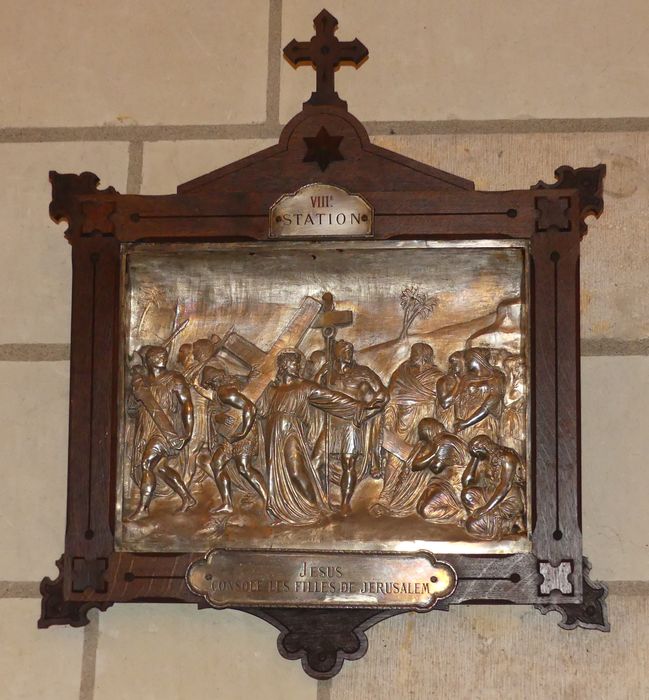 chemin de croix, détail d’une station : Jésus conseille les filles de Jérusalem