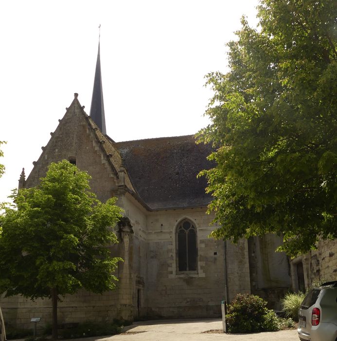 façade latérale nord-est, vue partielle