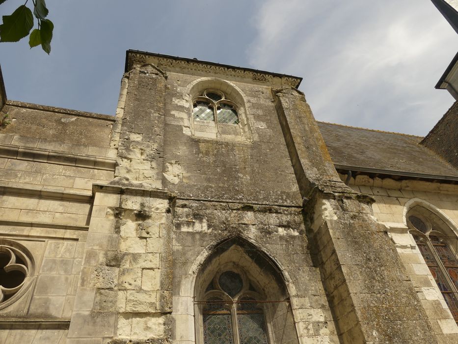 façade latérale sud-ouest, vue partielle