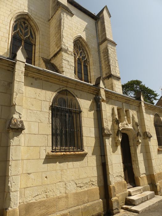 façade latérale sud, vue partielle