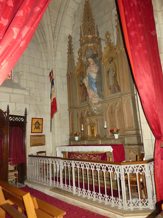 retable secondaire d'une chapelle latérale nord