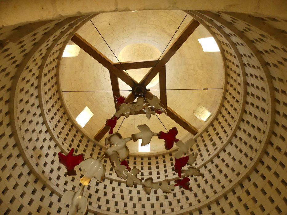 pigeonnier, vue partielle de l'espace intérieur