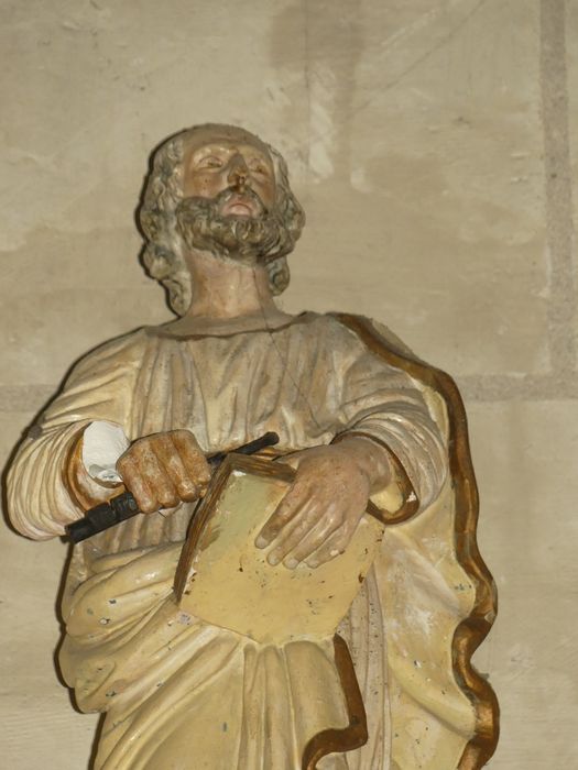 statue : Saint Pierre, vue partielle