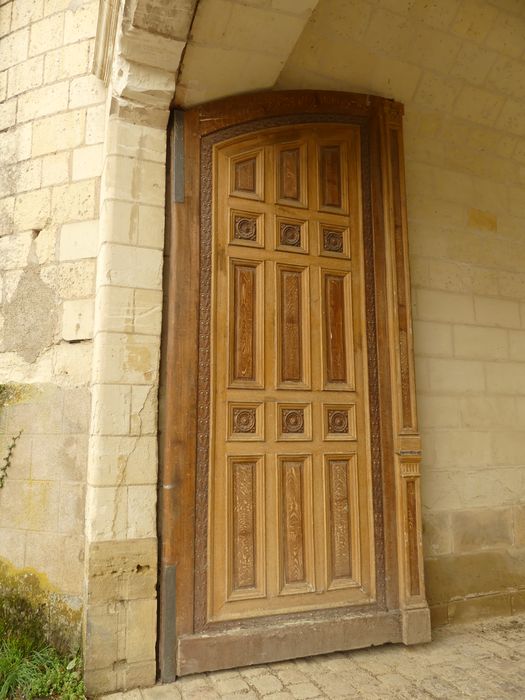 porterie, vantaux de la porte cochère, vue partielle