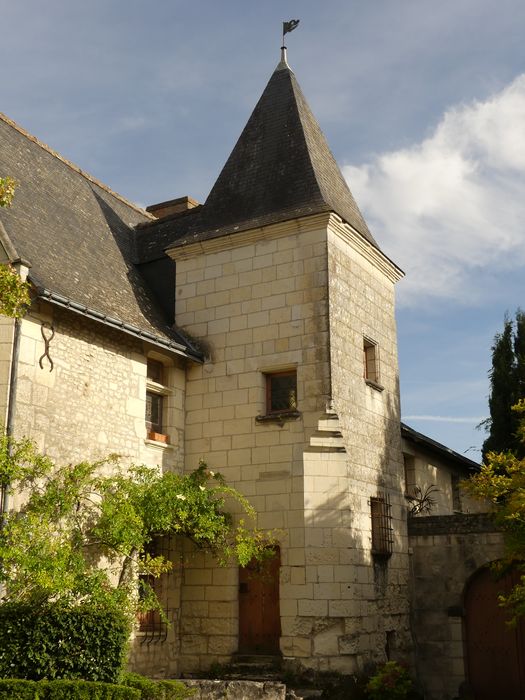 façade antérieure, tourelle d’escalier