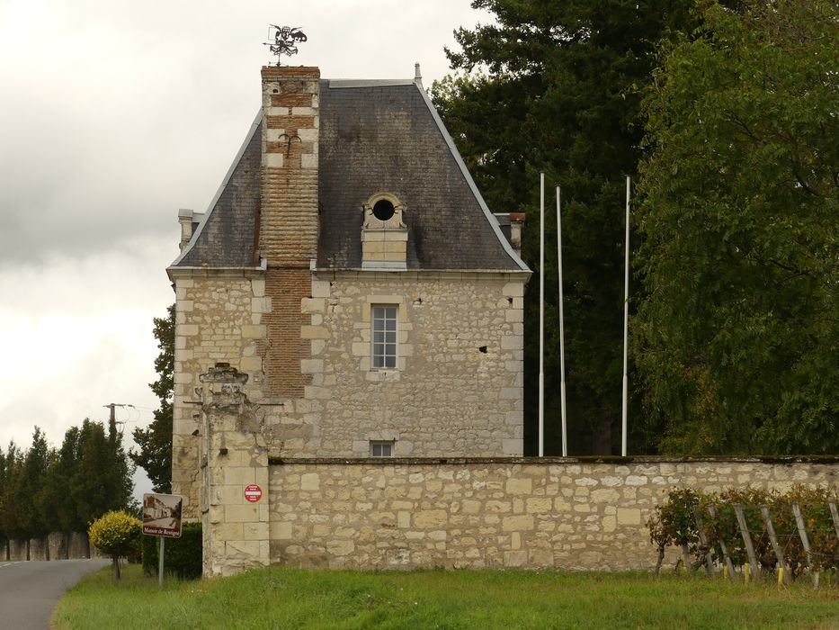 pavillon d’angle sud-est, façade est