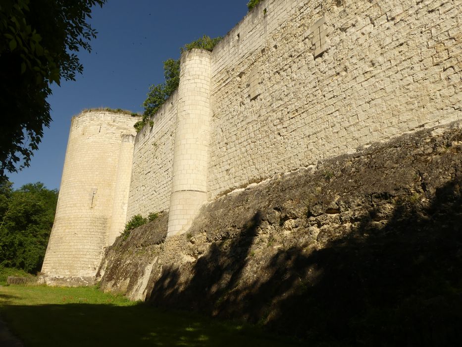 vue partielle de l’enceinte