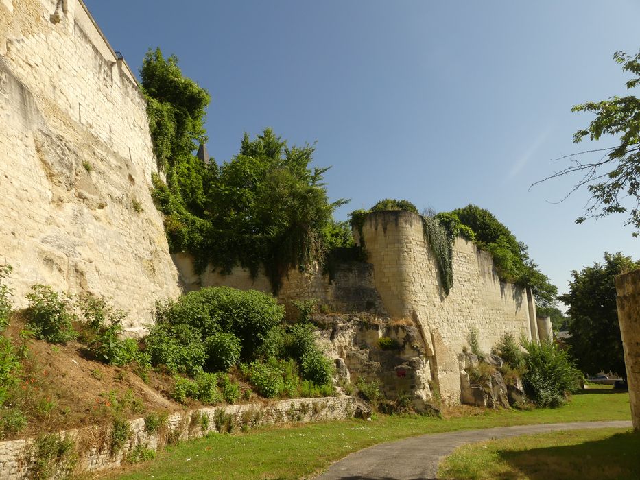 vue partielle de l’enceinte