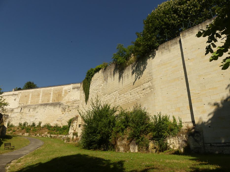 vue partielle de l’enceinte