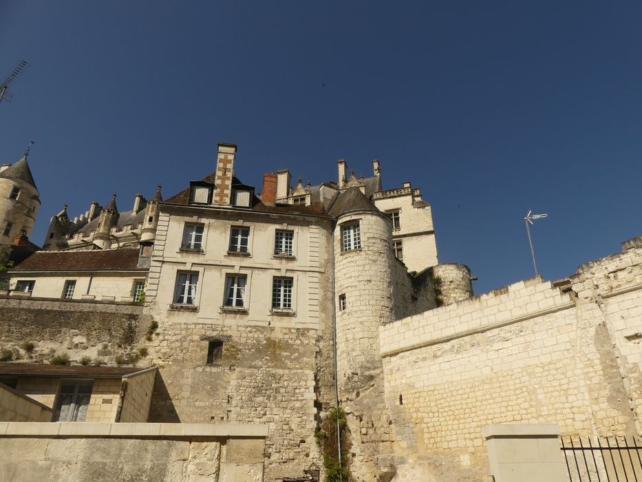 vue partielle de l’enceinte